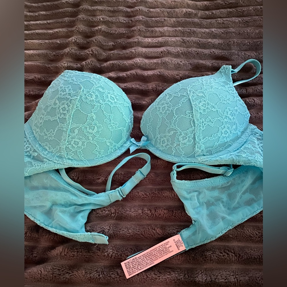 Victoria Secret 36A push-up bra Aqua Worn once